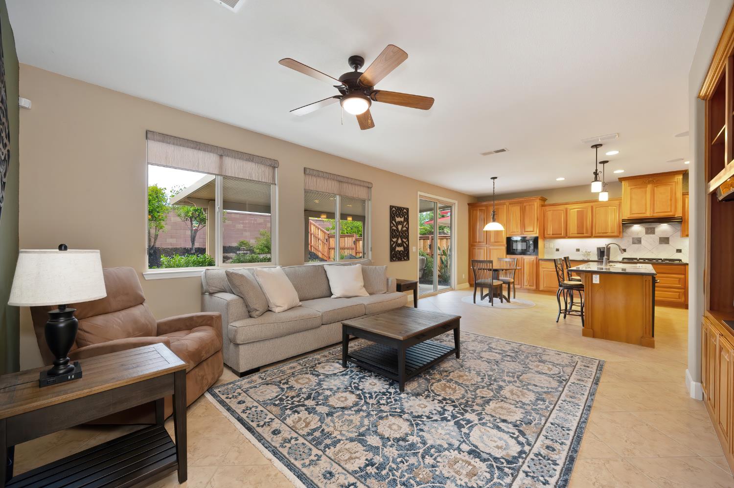 Detail Gallery Image 43 of 96 For 12379 El Portal Way, Rancho Cordova,  CA 95742 - 3 Beds | 2/1 Baths