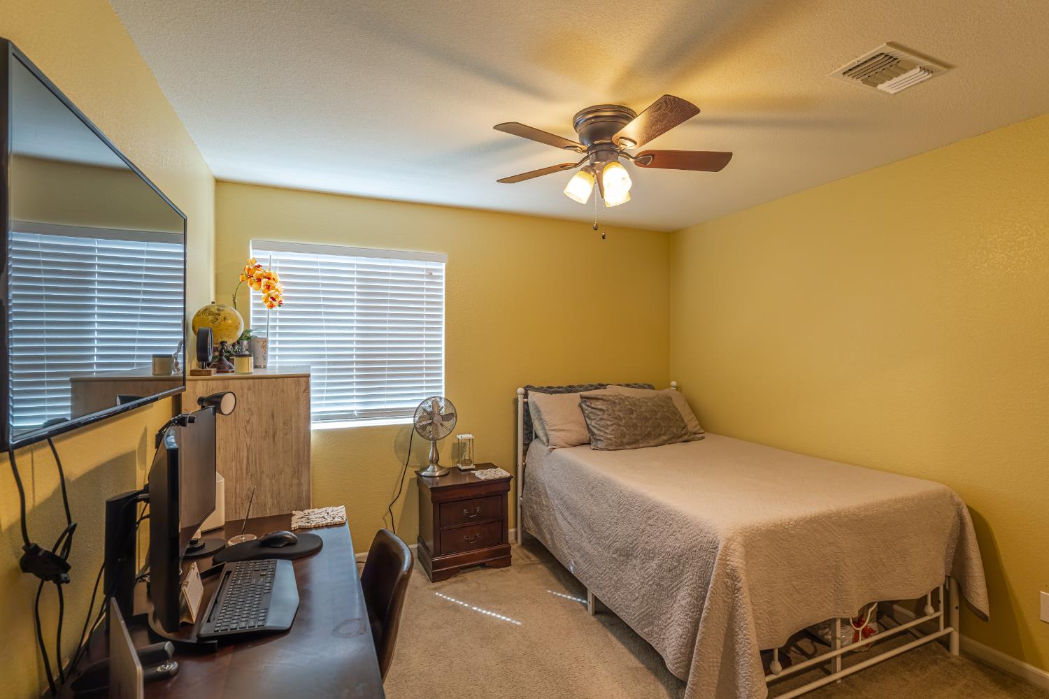Detail Gallery Image 28 of 52 For 5271 Cloud Crest Way, Sacramento,  CA 95835 - 3 Beds | 2/1 Baths