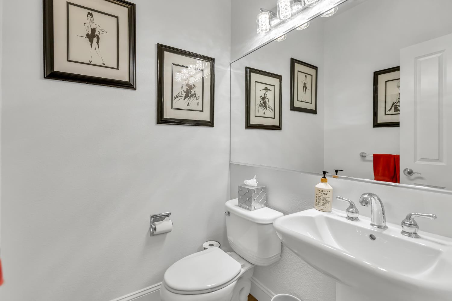 Detail Gallery Image 28 of 76 For 8530 Mandorla Cir, Orangevale,  CA 95662 - 4 Beds | 3/1 Baths
