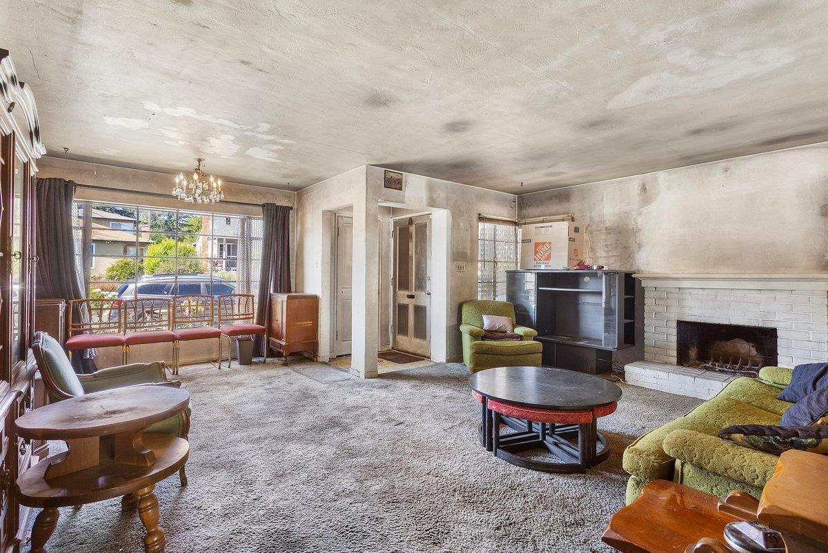 Detail Gallery Image 3 of 12 For 19770 Sprague, Castro Valley,  CA 94549 - 3 Beds | 2 Baths