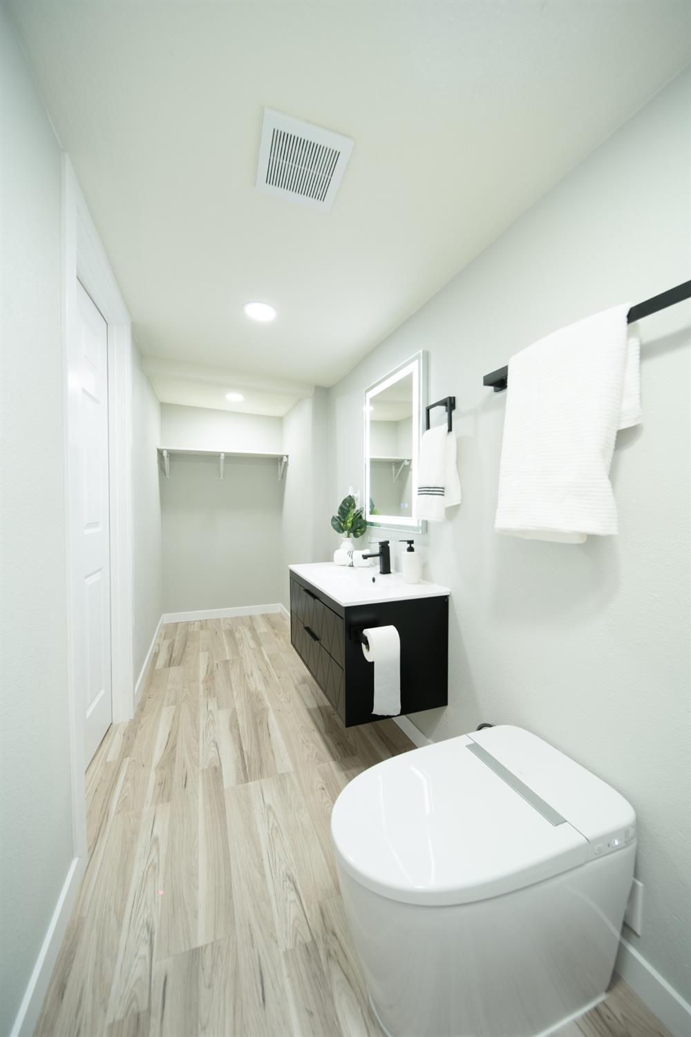San Joaquin Drive, Atwater, California image 23