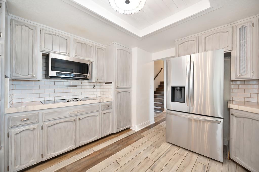 Detail Gallery Image 4 of 43 For 1930 Indian Rock Rd, Cool,  CA 95614 - 3 Beds | 2/1 Baths