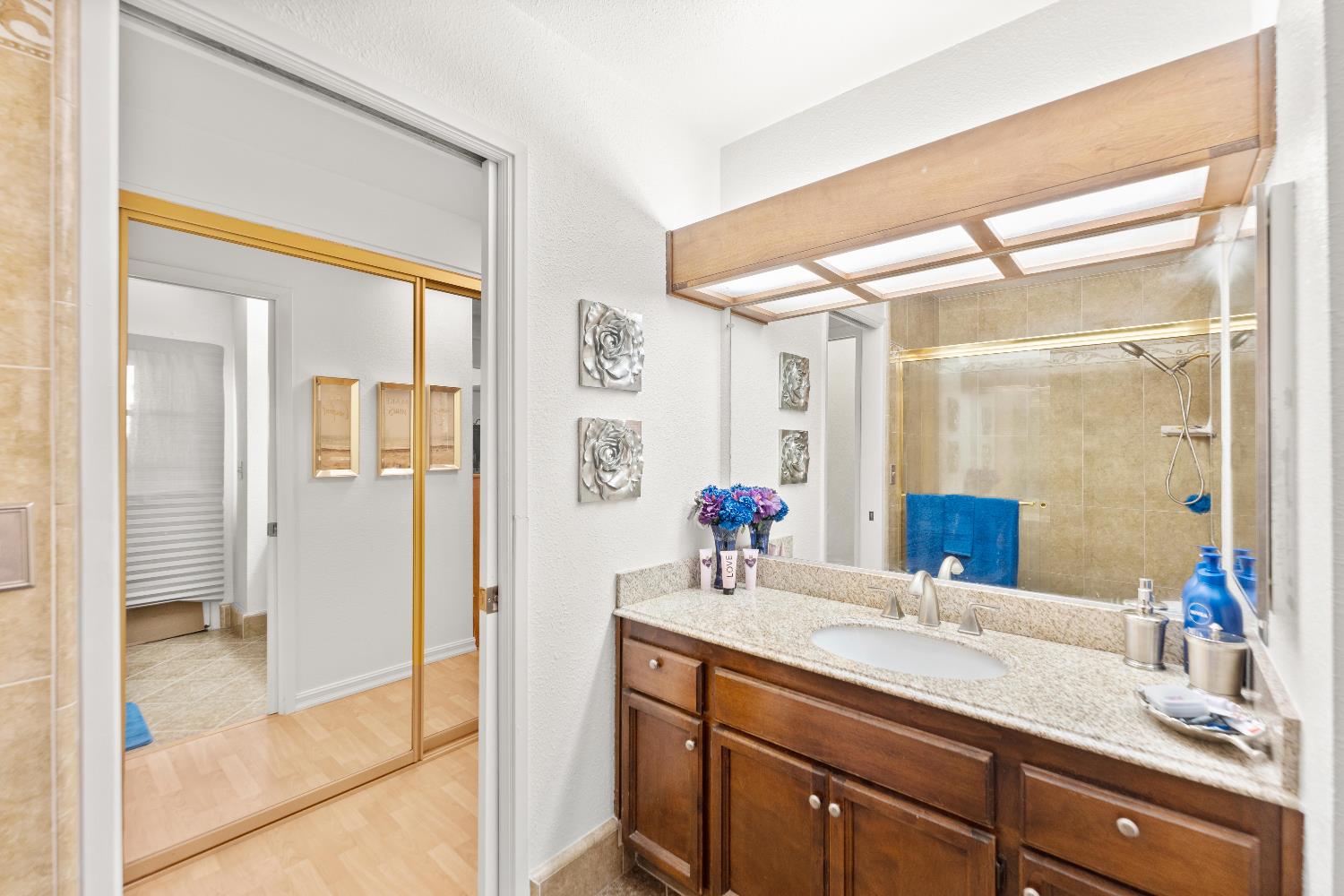 Detail Gallery Image 24 of 53 For 8193 Rose Vine Ln, Fair Oaks,  CA 95628 - 2 Beds | 2 Baths