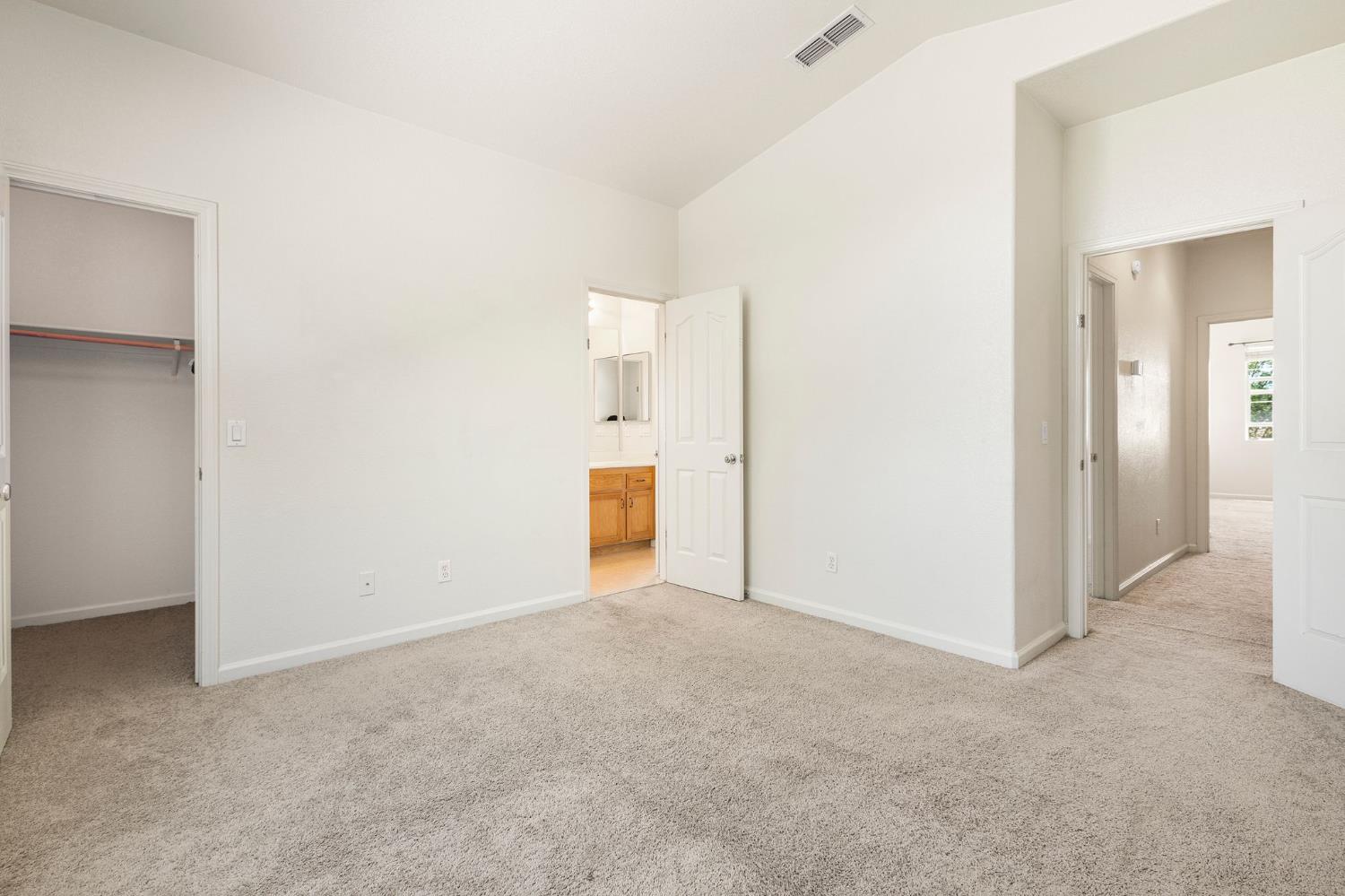 Detail Gallery Image 33 of 51 For 1637 Dreamy Way, Sacramento,  CA 95835 - 3 Beds | 3 Baths