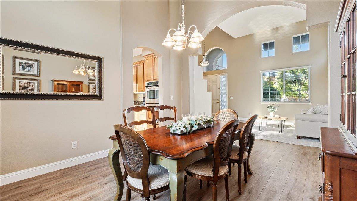 Detail Gallery Image 17 of 57 For 6433 Camellia Point Way, Roseville,  CA 95678 - 4 Beds | 3 Baths