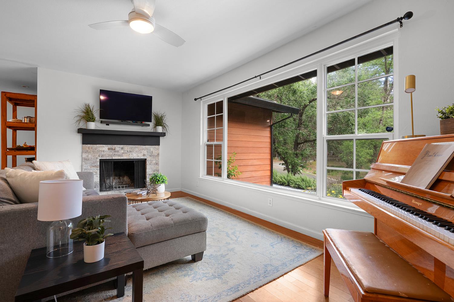 Detail Gallery Image 8 of 57 For 381 Golden Oak Dr, Meadow Vista,  CA 95722 - 4 Beds | 3 Baths