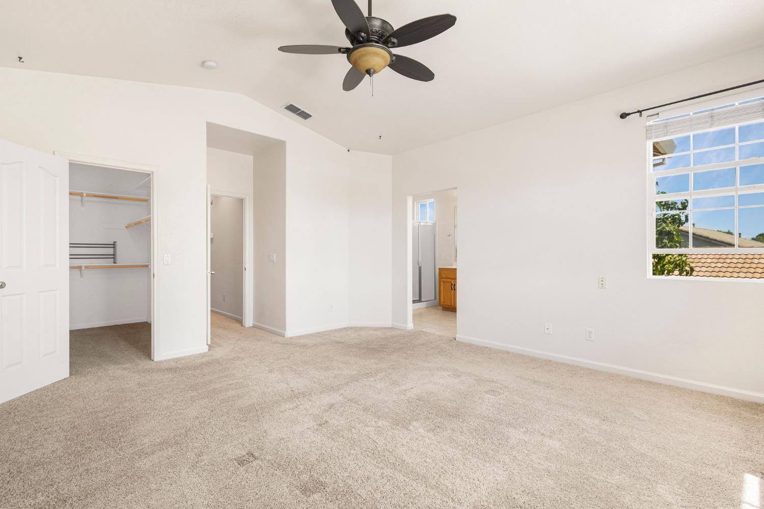 Detail Gallery Image 24 of 51 For 1637 Dreamy Way, Sacramento,  CA 95835 - 3 Beds | 3 Baths