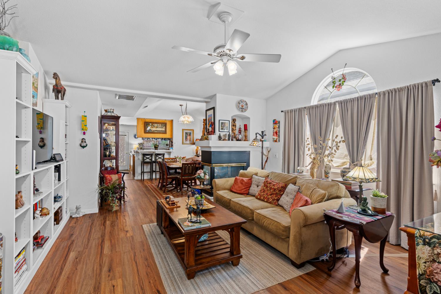 Detail Gallery Image 8 of 26 For 126 Carriage Ln, Grass Valley,  CA 95949 - 2 Beds | 2 Baths