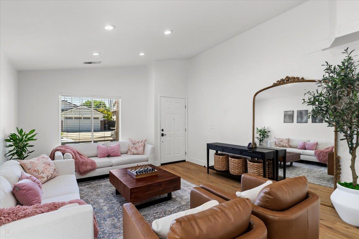 Detail Gallery Image 9 of 40 For 471 Pombo Square Dr, Tracy,  CA 95376 - 3 Beds | 2 Baths