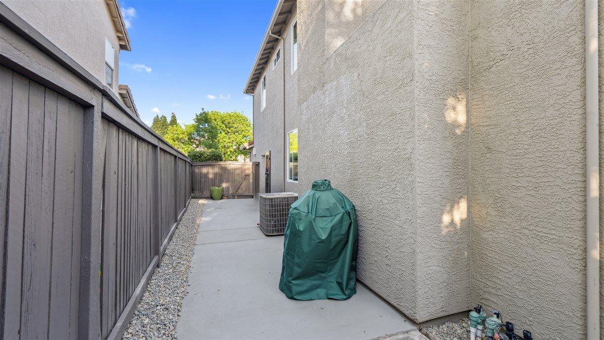 Detail Gallery Image 47 of 57 For 6433 Camellia Point Way, Roseville,  CA 95678 - 4 Beds | 3 Baths