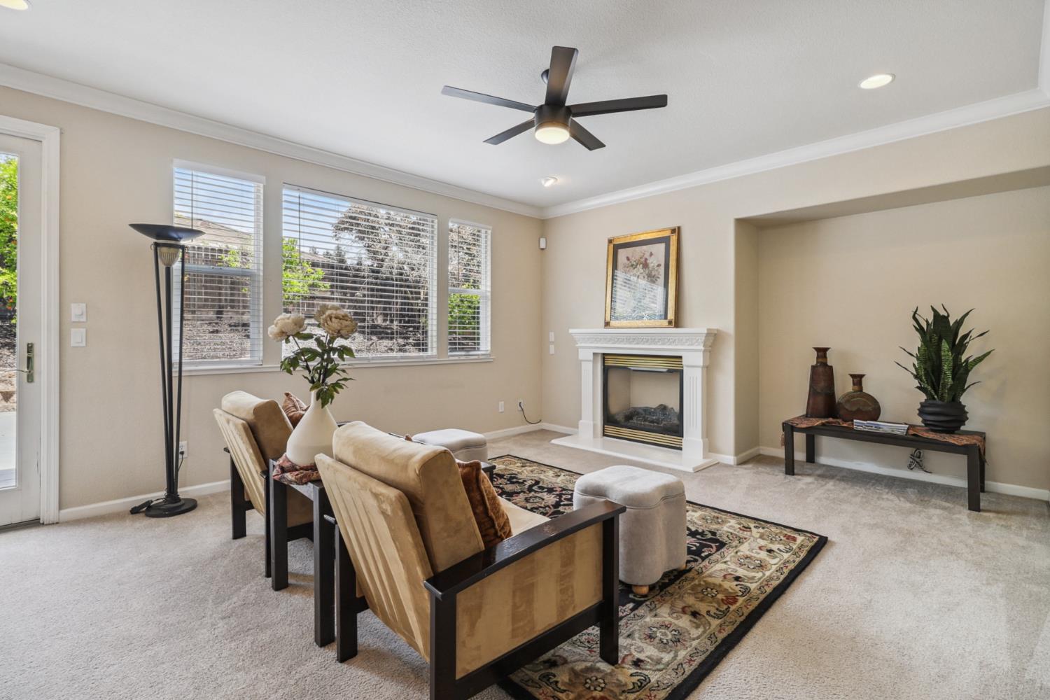 Detail Gallery Image 16 of 67 For 2039 Petruchio Way, Roseville,  CA 95661 - 4 Beds | 3 Baths