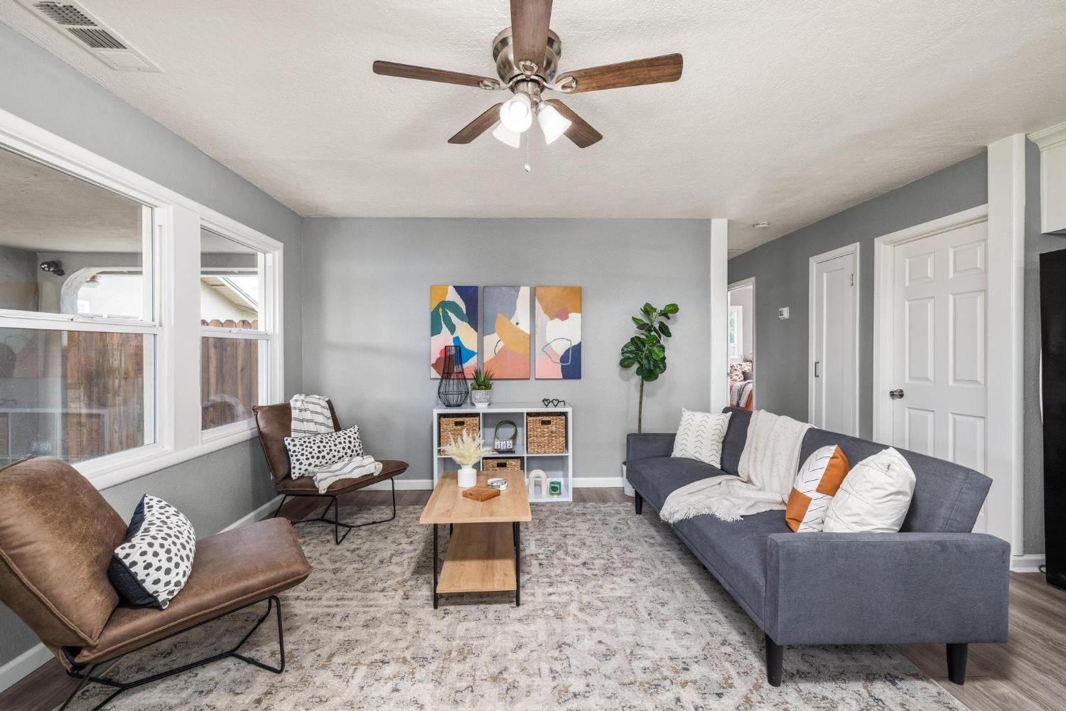 Detail Gallery Image 9 of 27 For 322 N Grant Ave, Manteca,  CA 95336 - 2 Beds | 1 Baths