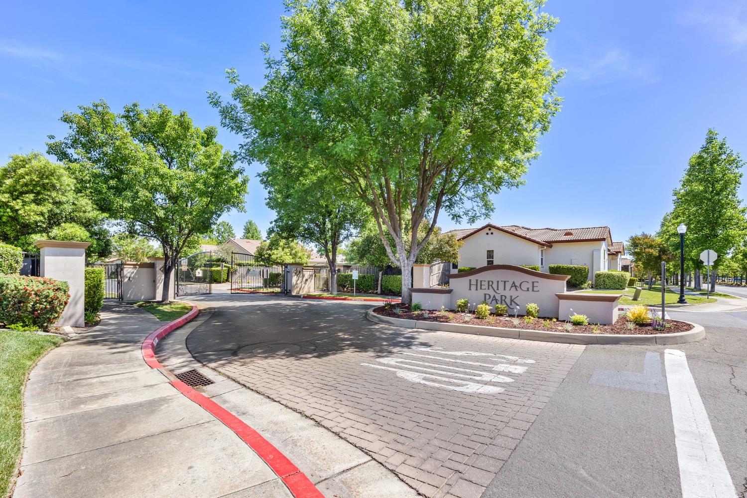 Detail Gallery Image 45 of 66 For 2339 Ryedale Ln, Sacramento,  CA 95835 - 2 Beds | 2 Baths