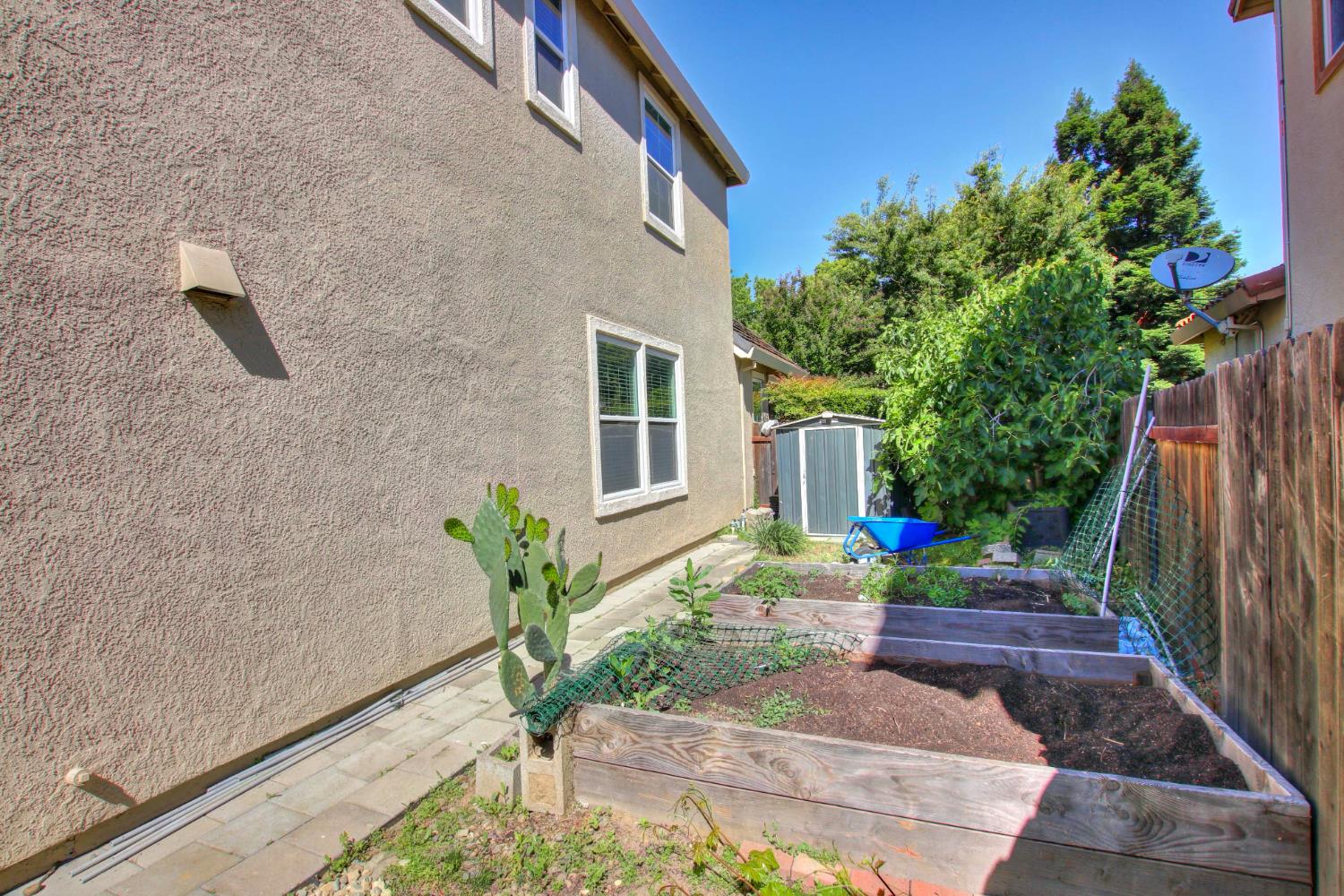 Detail Gallery Image 35 of 58 For 1461 Cortina Rd, West Sacramento,  CA 95691 - 5 Beds | 3 Baths