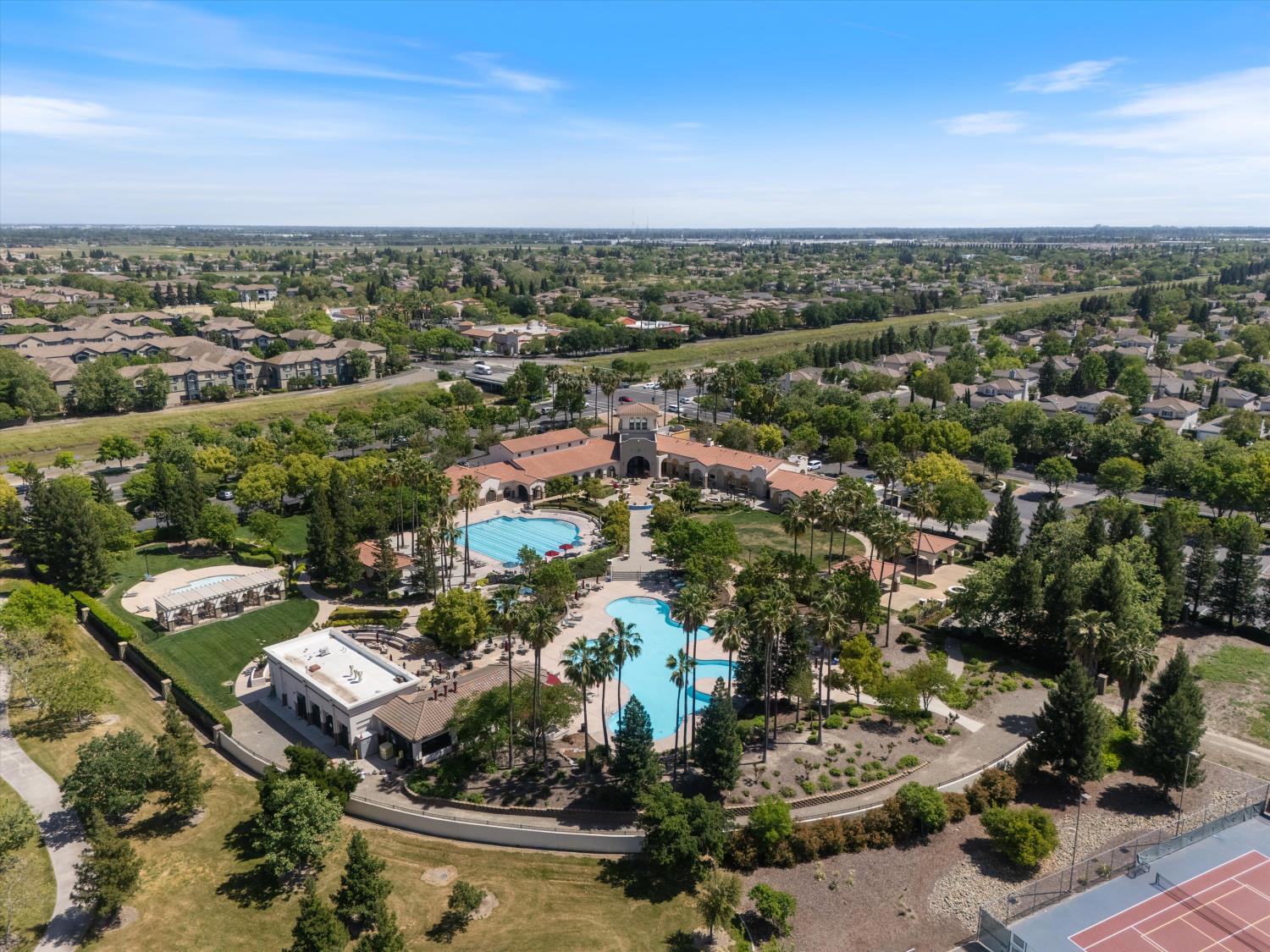 Detail Gallery Image 70 of 72 For 2049 Riggs Ave, Sacramento,  CA 95835 - 5 Beds | 3 Baths