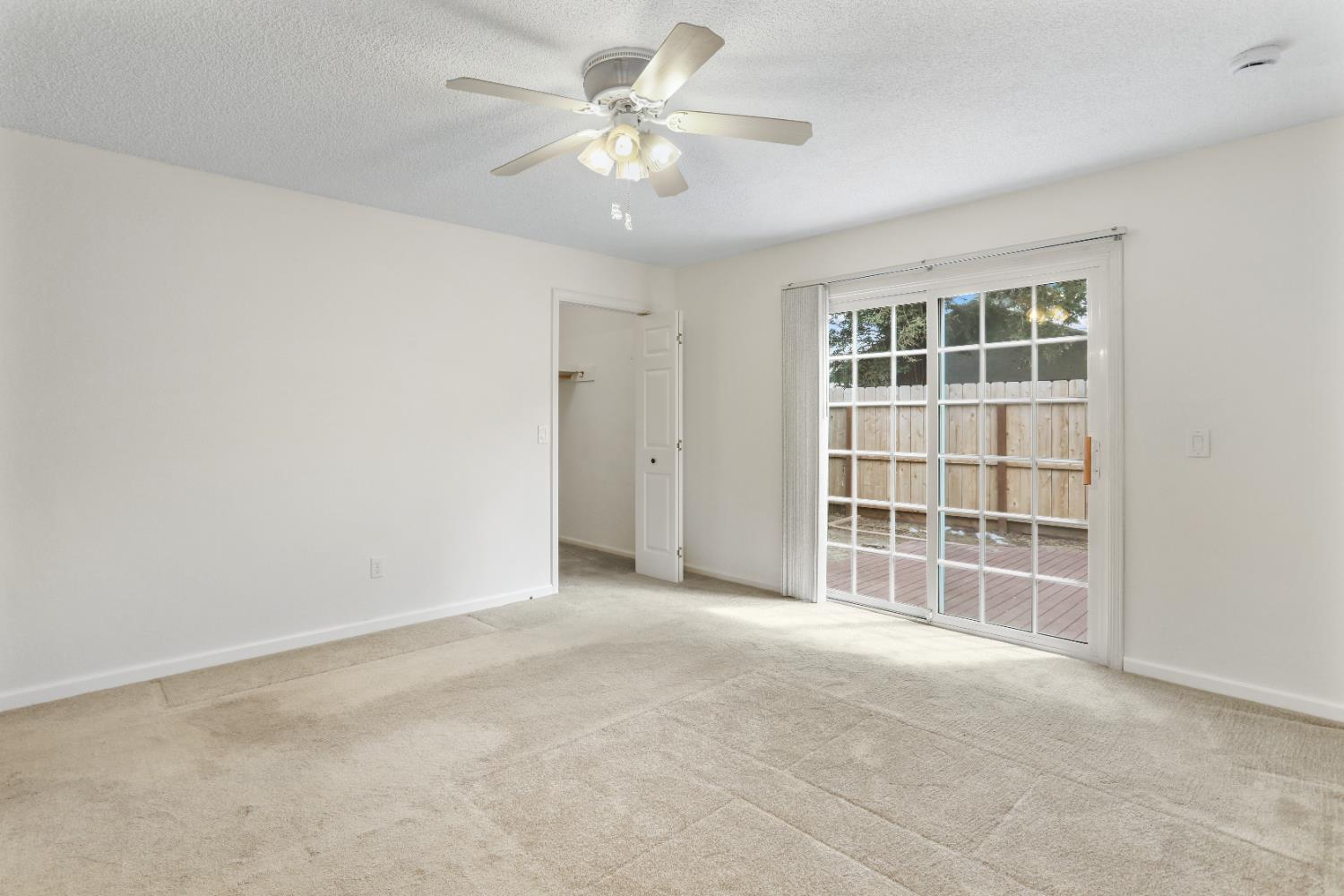 Detail Gallery Image 23 of 38 For 678 Emerald Pl, Manteca,  CA 95336 - 3 Beds | 2 Baths