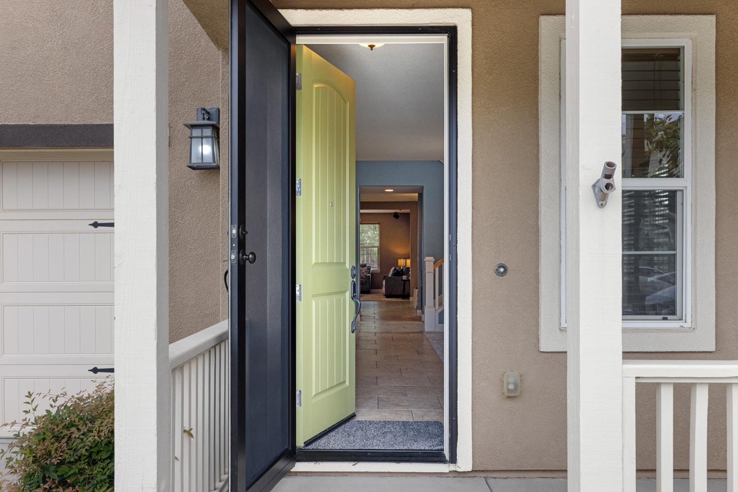 Detail Gallery Image 5 of 76 For 1734 Bandoni Ln, Manteca,  CA 95337 - 4 Beds | 3/1 Baths