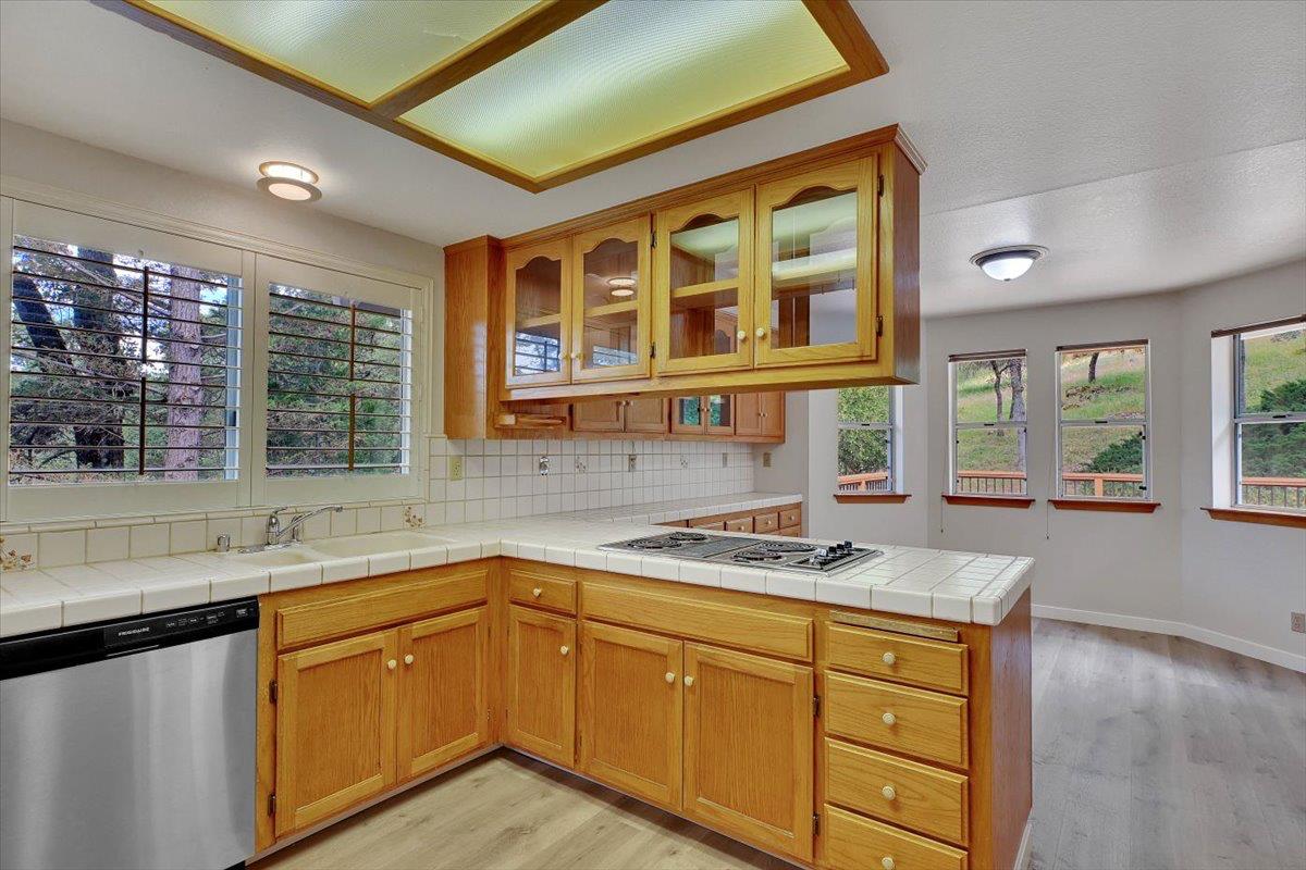 Detail Gallery Image 26 of 75 For 13901 Lake Wildwood Dr, Penn Valley,  CA 95946 - 3 Beds | 2 Baths