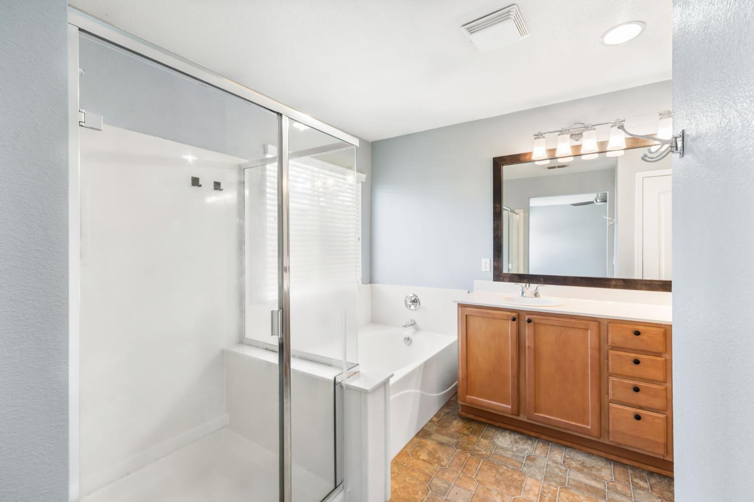 Barney Avenue, Olivehurst, California image 26
