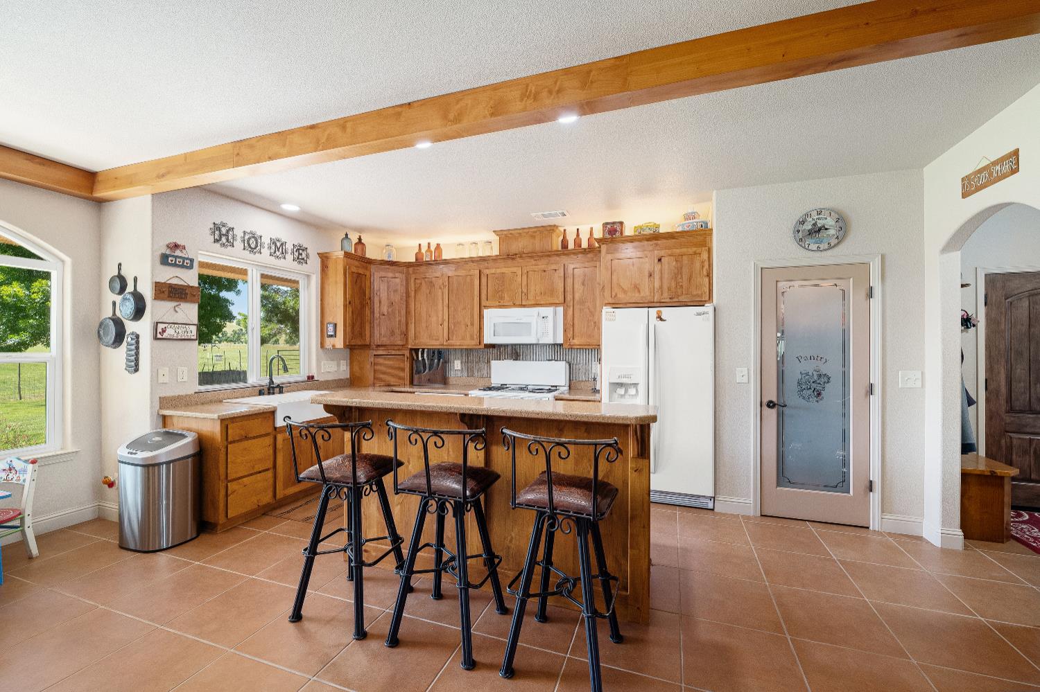 Detail Gallery Image 17 of 89 For 15605 Johnson Rd, Red Bluff,  CA 96080 - 4 Beds | 4 Baths