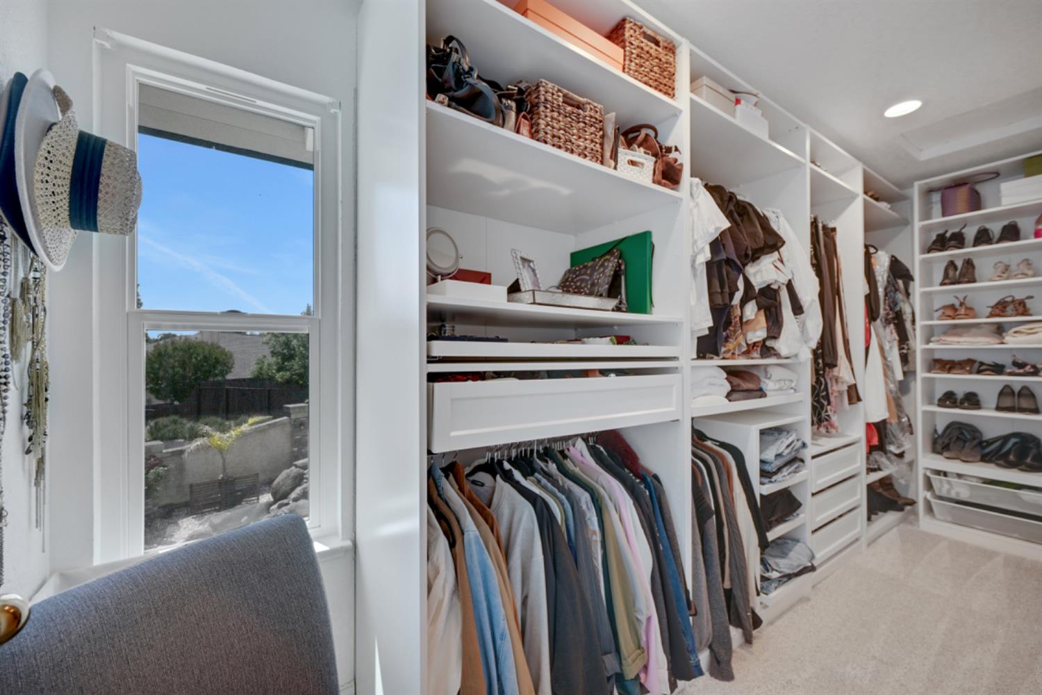 Detail Gallery Image 40 of 84 For 109 Bermuda Ct, Roseville,  CA 95678 - 4 Beds | 2/2 Baths