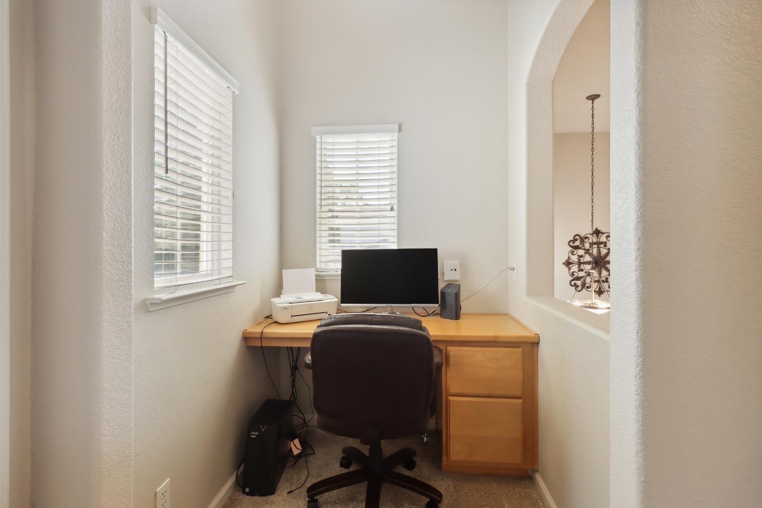 Detail Gallery Image 37 of 72 For 2049 Riggs Ave, Sacramento,  CA 95835 - 5 Beds | 3 Baths