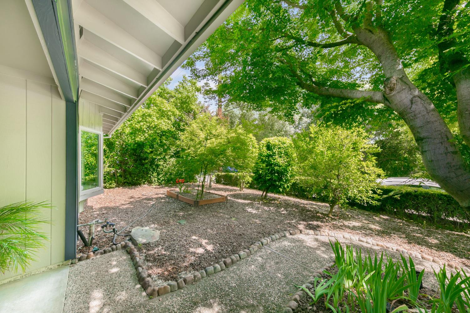 Detail Gallery Image 7 of 46 For 8717 Sunset Ave, Fair Oaks,  CA 95628 - 3 Beds | 2 Baths