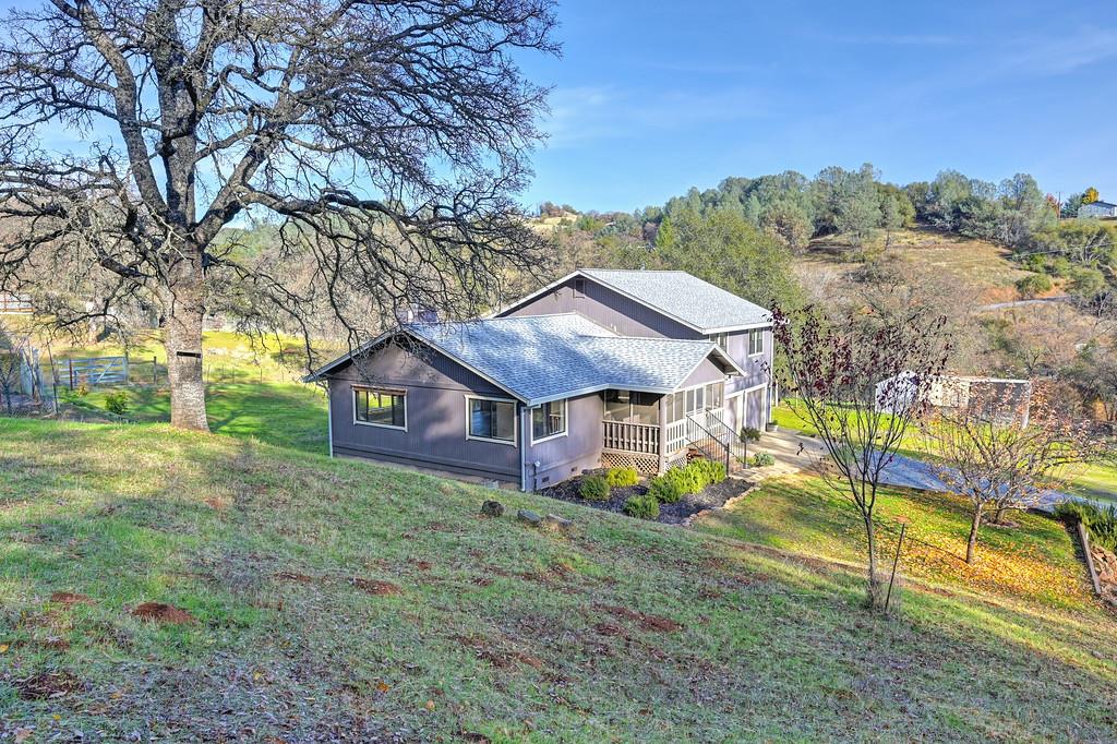 Detail Gallery Image 24 of 43 For 1930 Indian Rock Rd, Cool,  CA 95614 - 3 Beds | 2/1 Baths