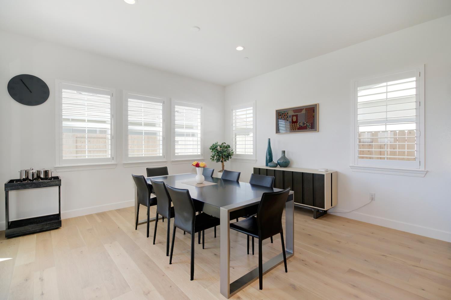Detail Gallery Image 11 of 69 For 12818 Mission Peak Way, Rancho Cordova,  CA 95742 - 5 Beds | 4/1 Baths