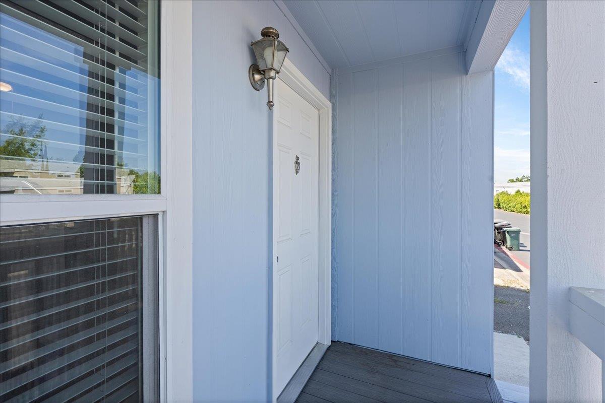 Detail Gallery Image 4 of 32 For 5020 Valley Forge, North Highlands,  CA 95660 - 3 Beds | 2 Baths