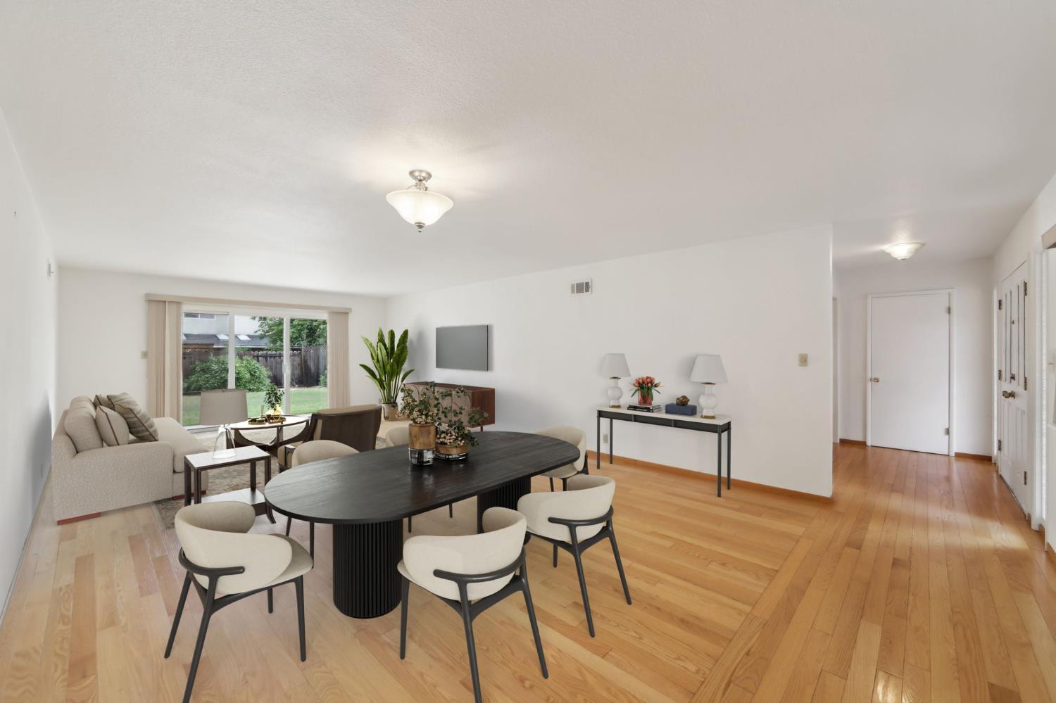 Detail Gallery Image 12 of 35 For 15735 Redondo Dr, Tracy,  CA 95304 - 3 Beds | 2 Baths