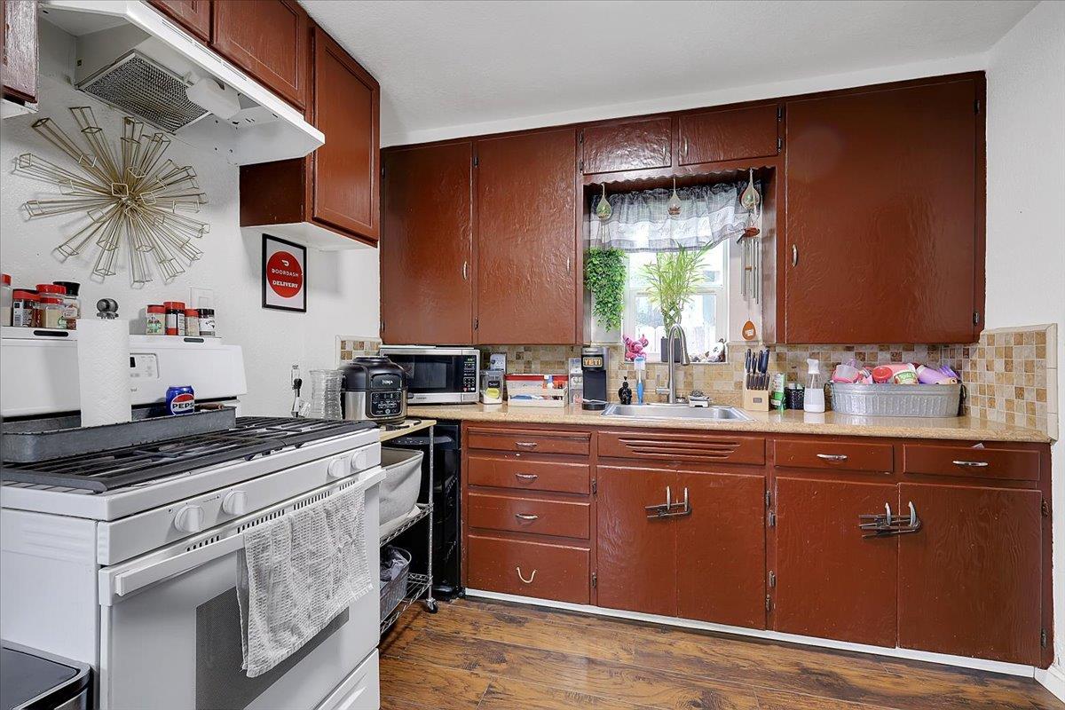 Detail Gallery Image 7 of 25 For 1215 J St, Marysville,  CA 95901 - 2 Beds | 1 Baths