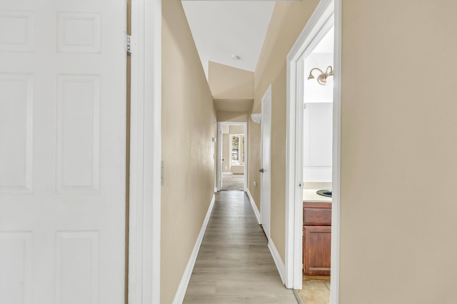Detail Gallery Image 25 of 38 For 8401 Sunblaze Way, Sacramento,  CA 95823 - 3 Beds | 2 Baths