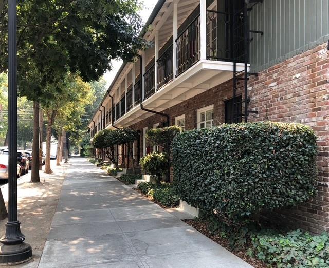 Detail Gallery Image 9 of 19 For 1716 O St, Sacramento,  CA 95811 - – Beds | – Baths