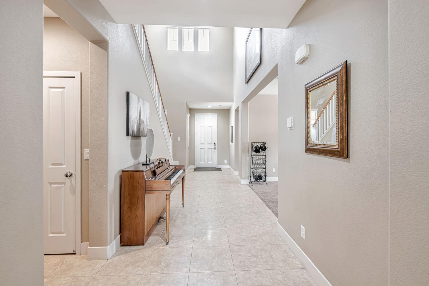 Detail Gallery Image 9 of 80 For 1162 Maugham Dr, Galt,  CA 95632 - 4 Beds | 3 Baths