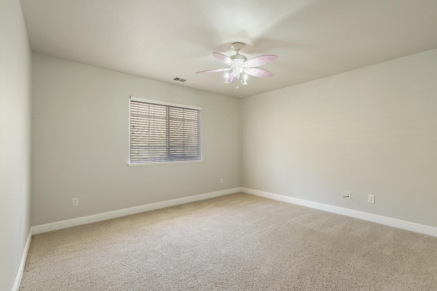 Detail Gallery Image 21 of 40 For 8760 Greer Way, Valley Springs,  CA 95252 - 3 Beds | 2 Baths