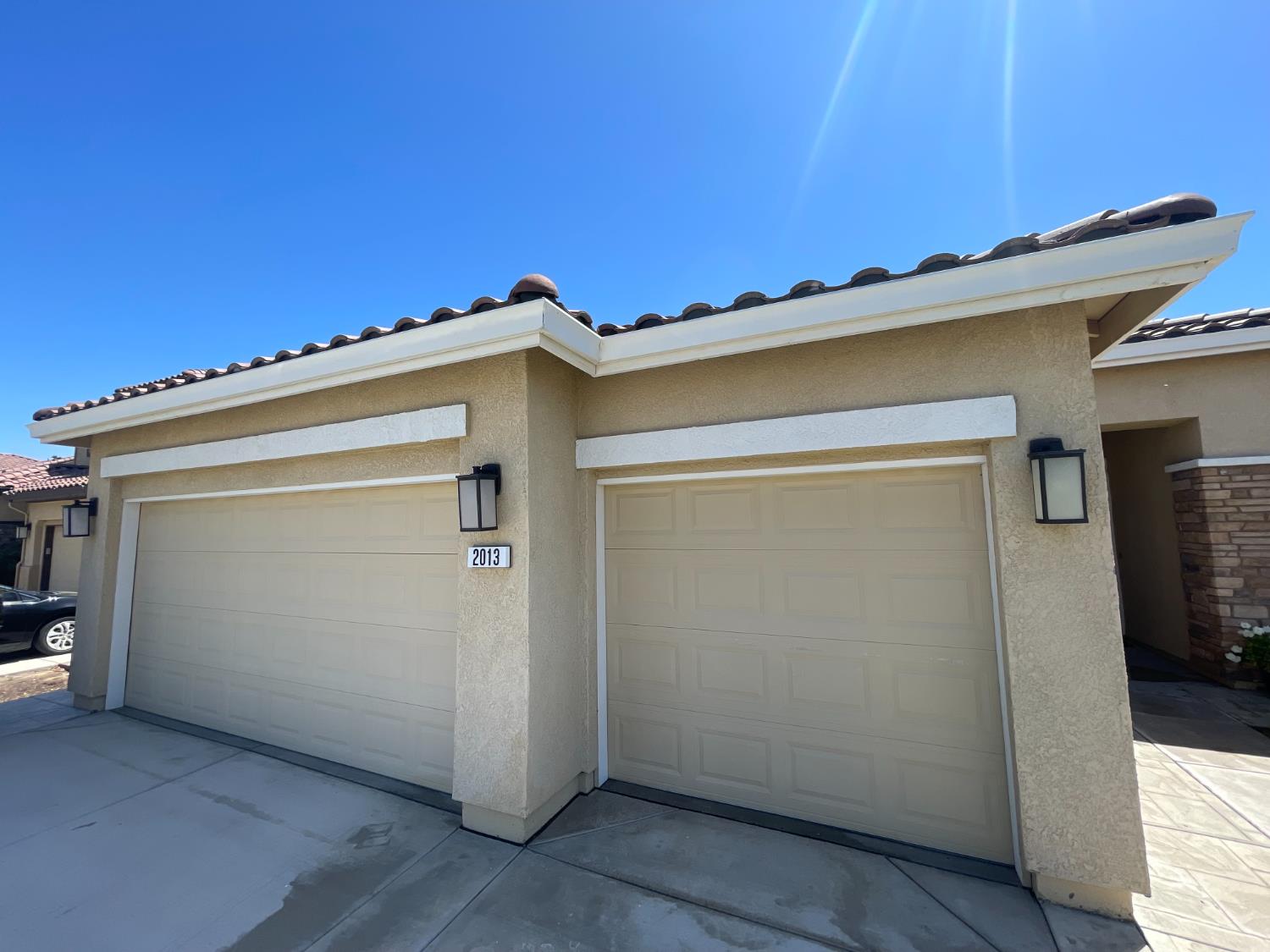 Detail Gallery Image 3 of 18 For 2013 Gus Villalta Dr, Los Banos,  CA 93635 - 4 Beds | 2 Baths