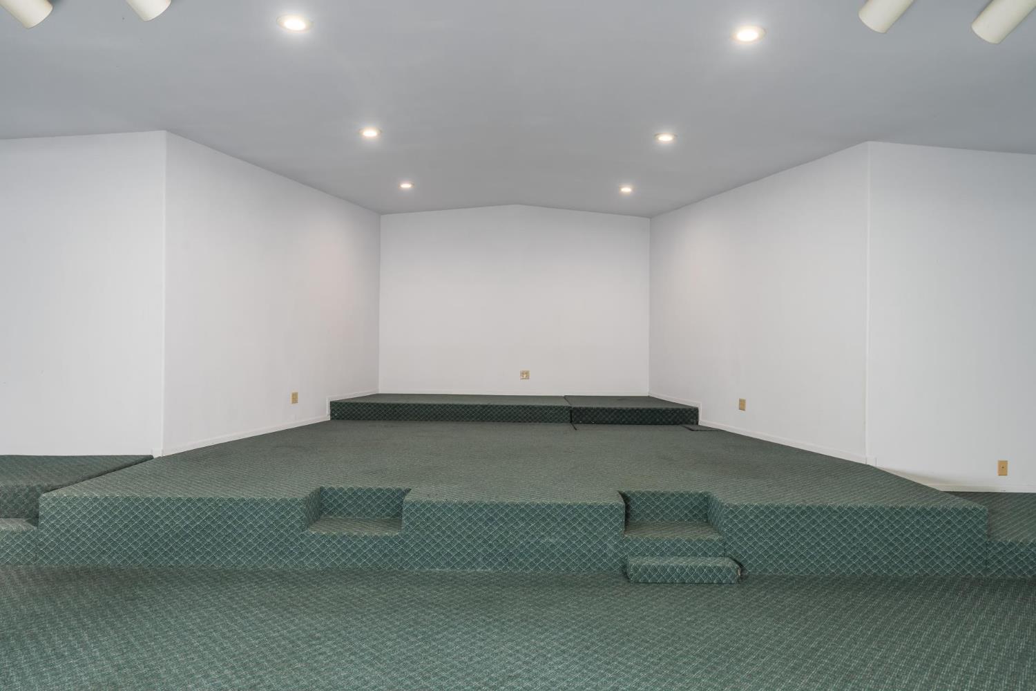 Detail Gallery Image 3 of 24 For 1312 Robertson Blvd, Chowchilla,  CA 93610 - – Beds | – Baths