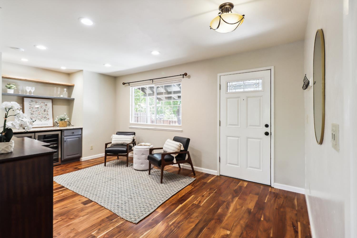 Detail Gallery Image 4 of 49 For 1614 Clemson Dr, Davis,  CA 95618 - 2 Beds | 2 Baths