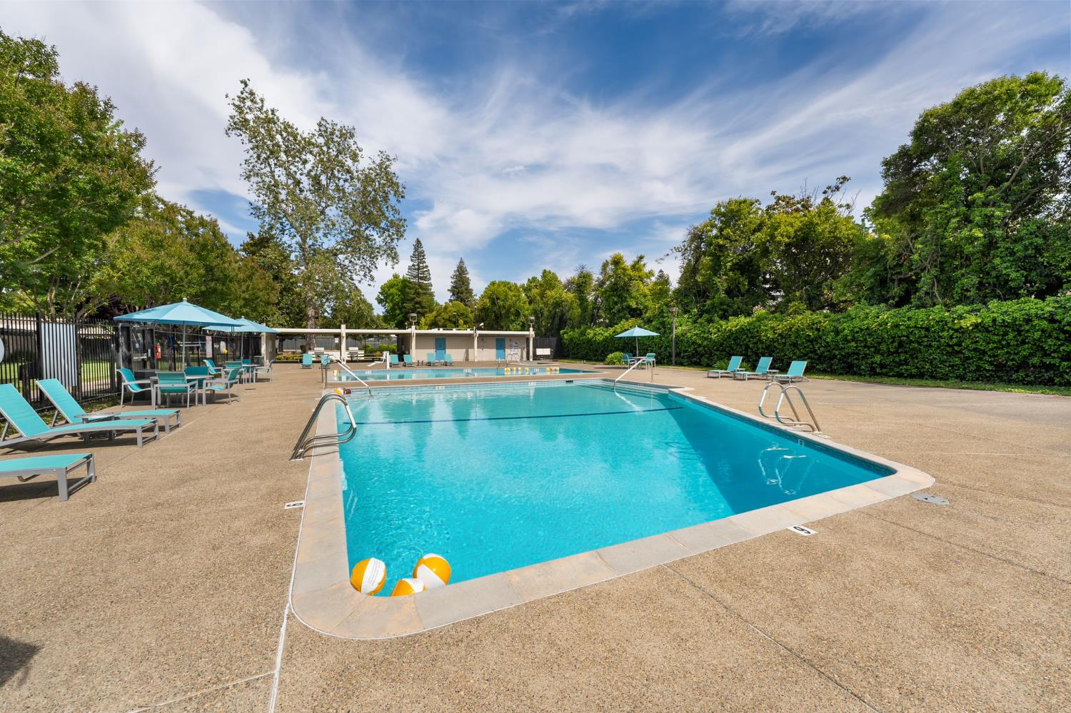 Detail Gallery Image 25 of 30 For 1738 Bannon Creek Dr, Sacramento,  CA 95833 - 3 Beds | 2 Baths