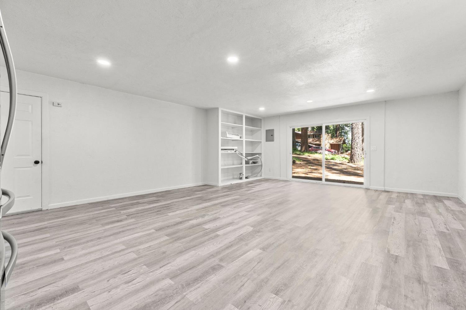 Detail Gallery Image 35 of 44 For 2809 Gardella Ln, Camino,  CA 95709 - 4 Beds | 3/3 Baths