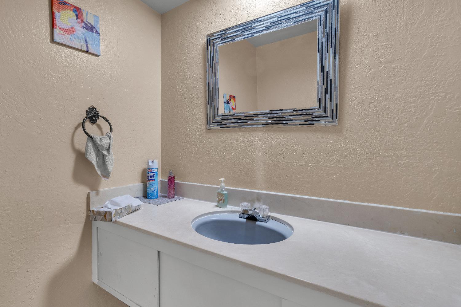 Detail Gallery Image 16 of 21 For 1167 W El Camino Ave, Sacramento,  CA 95833 - 3 Beds | 2/1 Baths