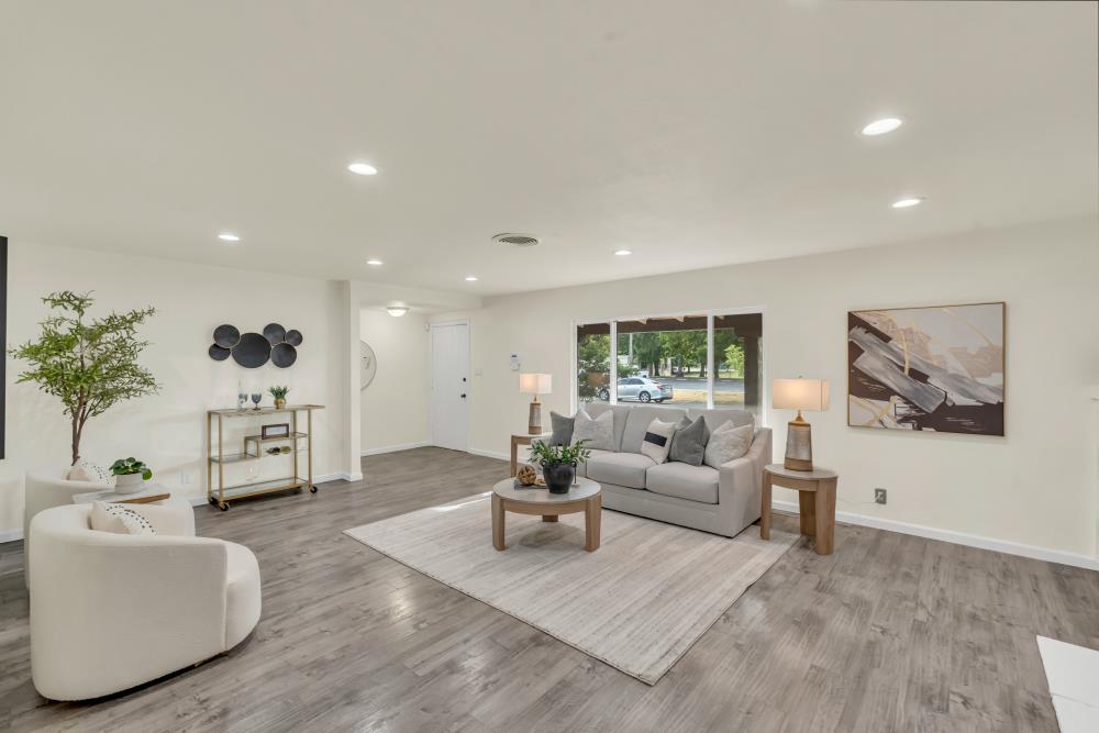 Detail Gallery Image 15 of 56 For 3000 Mission Ave, Carmichael,  CA 95608 - 3 Beds | 2 Baths