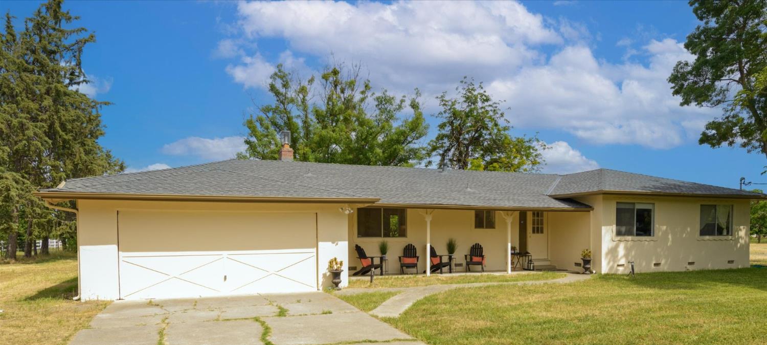 Detail Gallery Image 2 of 56 For 25233 County Road 96, Davis,  CA 95616 - 4 Beds | 2 Baths