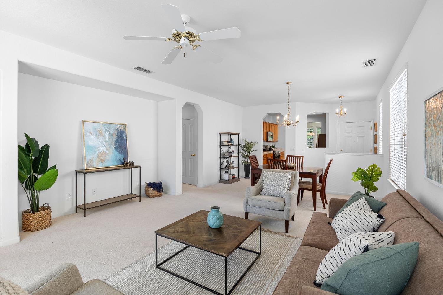 Detail Gallery Image 24 of 66 For 2339 Ryedale Ln, Sacramento,  CA 95835 - 2 Beds | 2 Baths