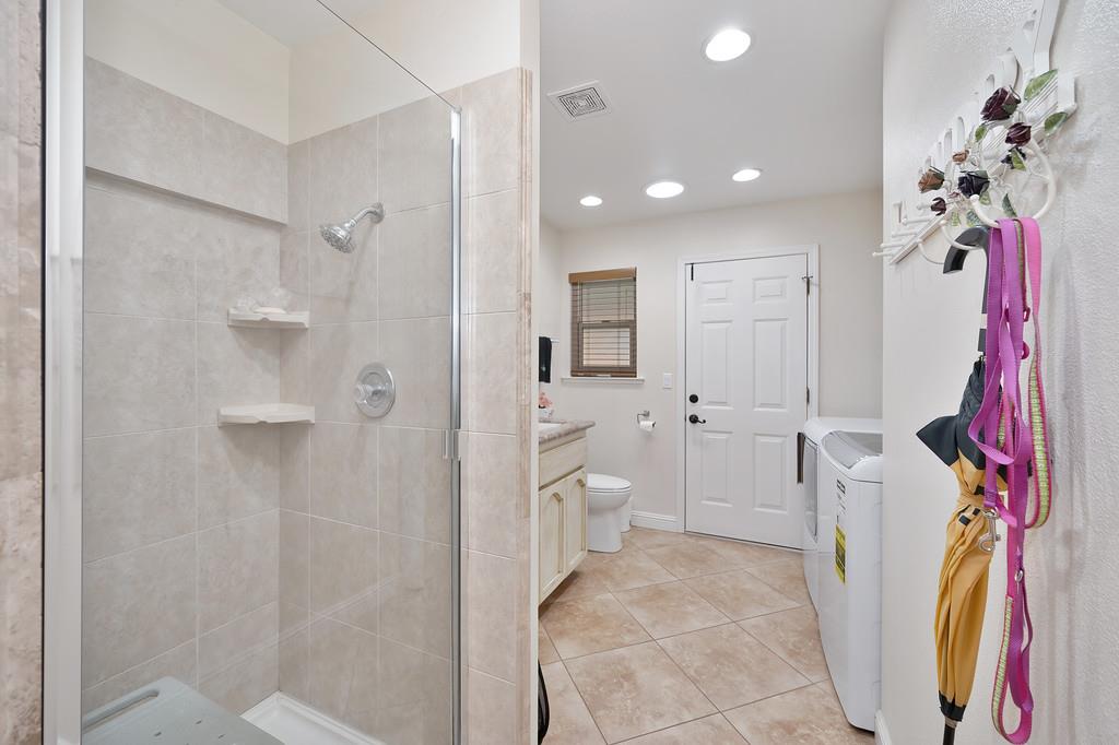 Detail Gallery Image 21 of 58 For 8725 Pathfinder Ct, Orangevale,  CA 95662 - 5 Beds | 3 Baths
