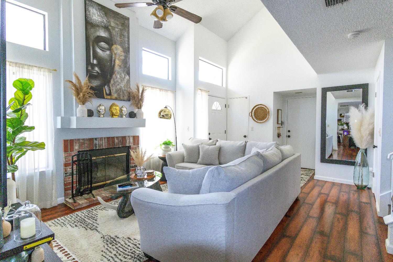 Detail Gallery Image 2 of 20 For 8 Tide Ct, Sacramento,  CA 95833 - 3 Beds | 2/1 Baths