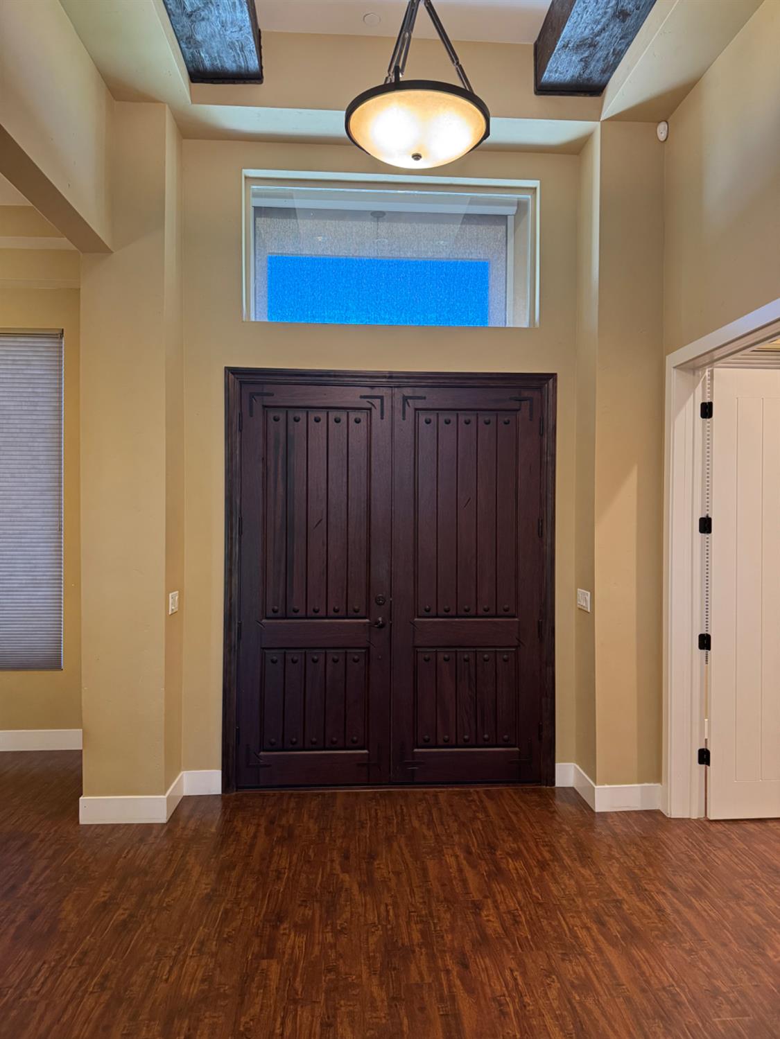 Detail Gallery Image 5 of 60 For 8856 Venikov Pl, Orangevale,  CA 95662 - 4 Beds | 3 Baths