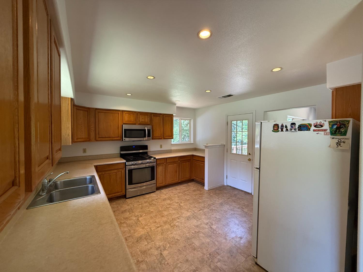 Detail Gallery Image 7 of 17 For 15721 Norcrest Ln, Camptonville,  CA 95922 - 3 Beds | 2 Baths