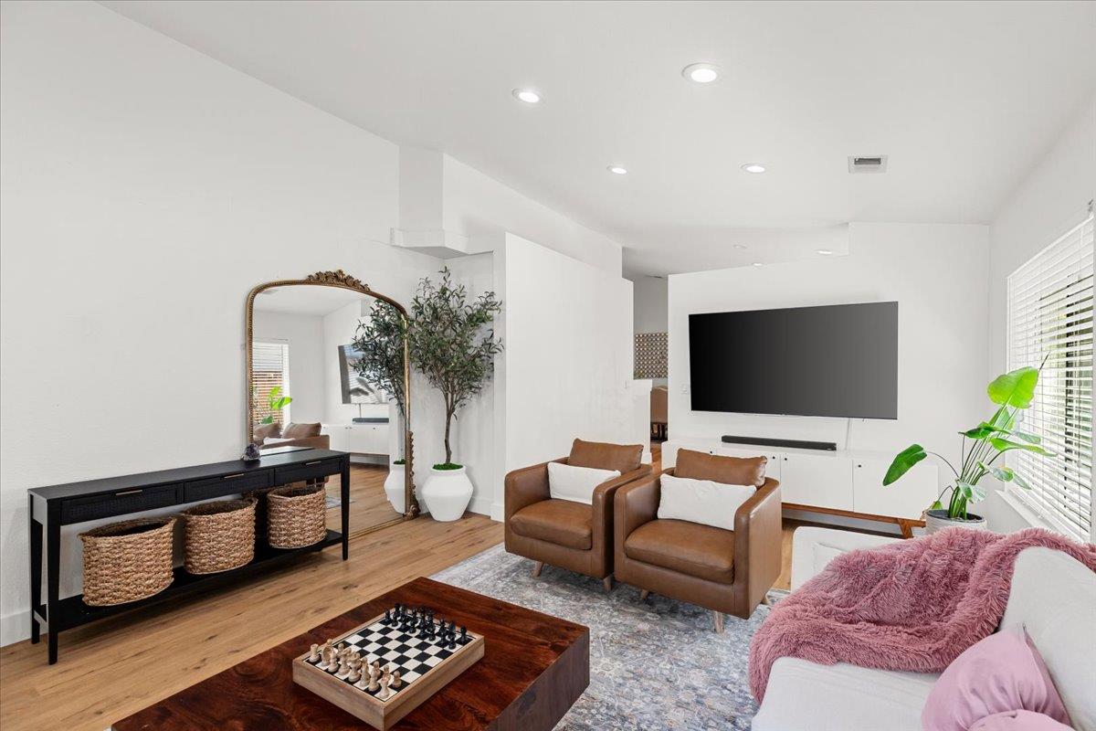 Detail Gallery Image 11 of 40 For 471 Pombo Square Dr, Tracy,  CA 95376 - 3 Beds | 2 Baths